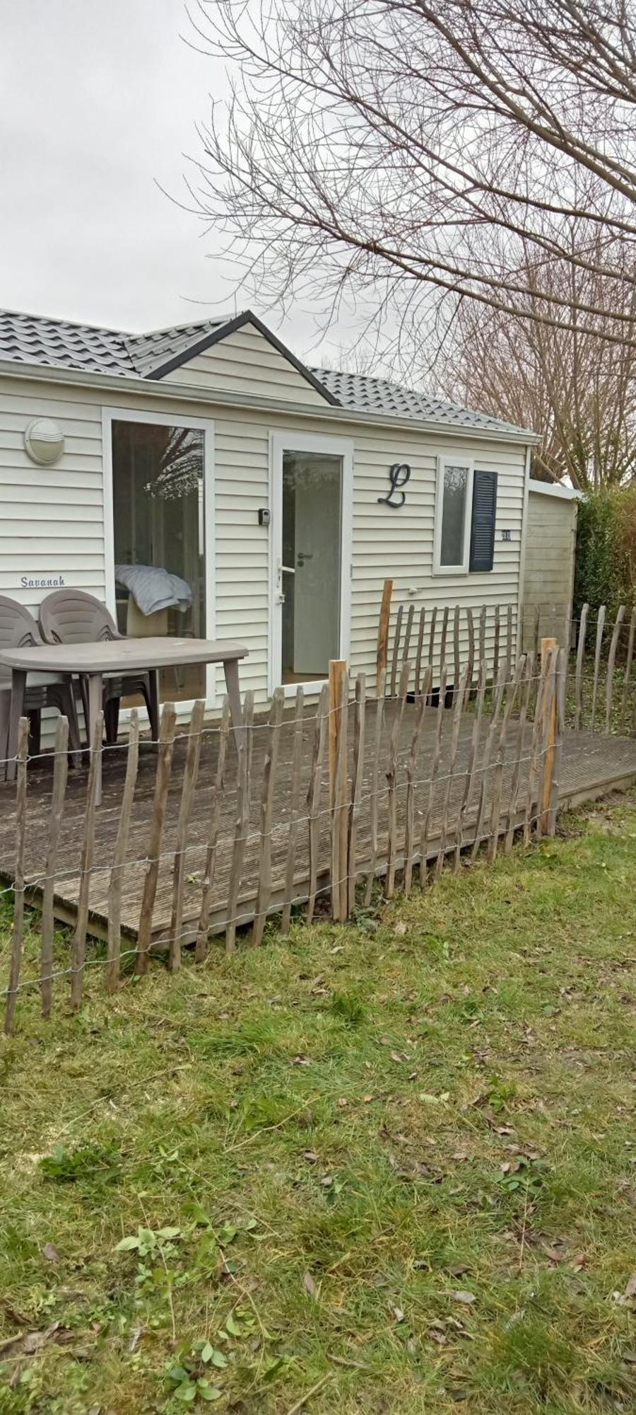 Luxueuze Stacaravan 4Pers Met Terras En Tuintje Bredene Exterior photo